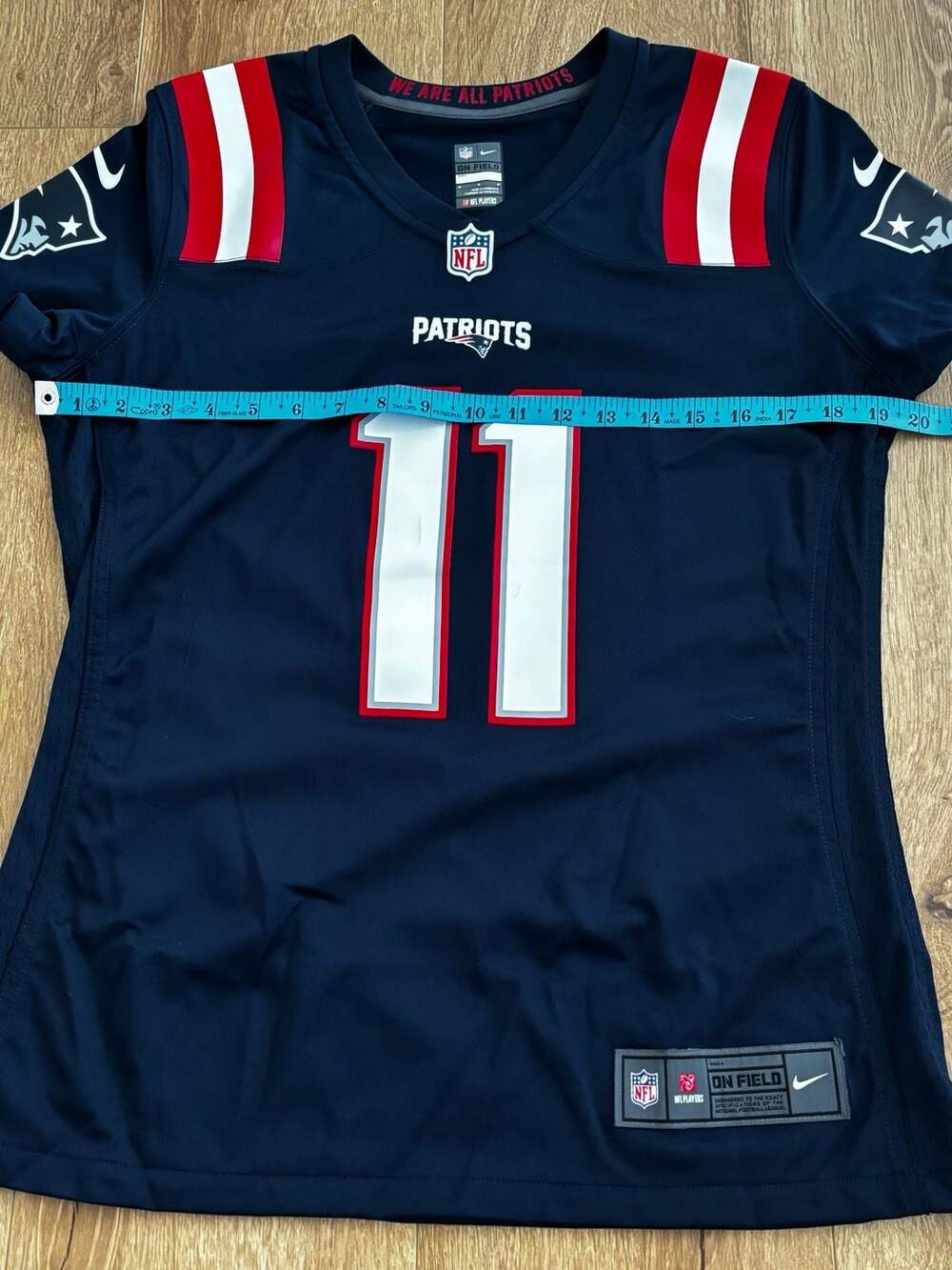 Nike New England Patriots Julian Edelman #11 Women's Game Jersey Navy Medium - Picture 6 of 8